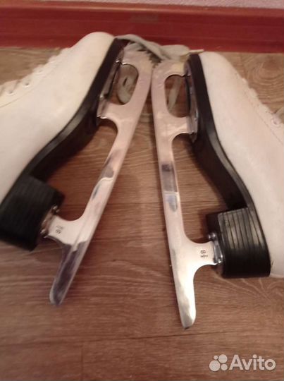 Коньки Граф34