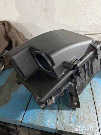 Корпус воздушного фильтра volvo s80