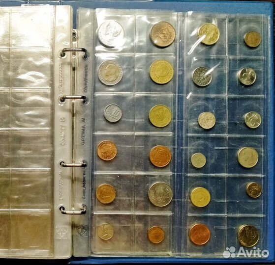 Альбом с монетами (24шт)