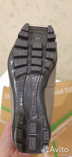 Лыжные ботинки 30-31, крепление NNN