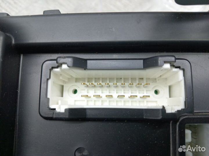 Блок комфорта Nissan Juke YF15 1.6 HR16DE 2011