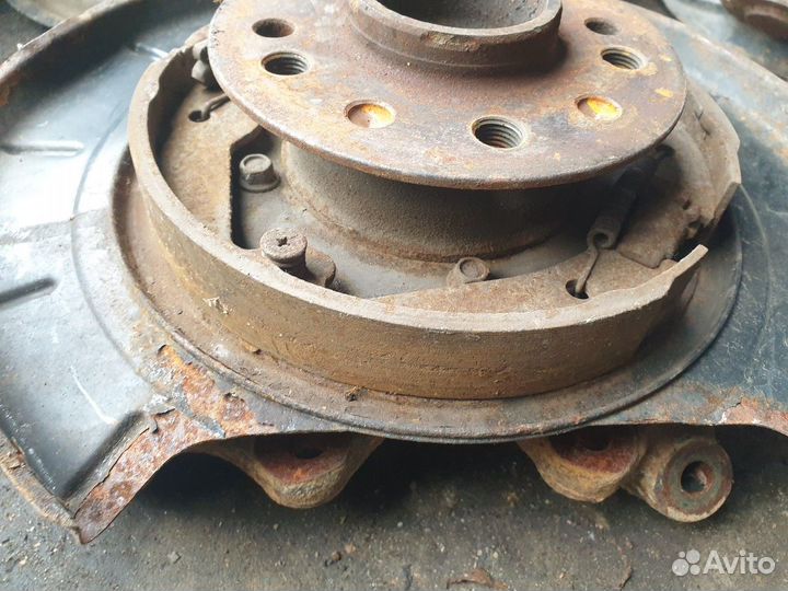 Цапфа правая 164 (Mercedes-Benz GL-class)