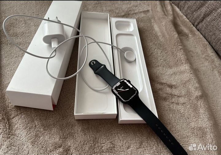 Apple watch S8 45mm
