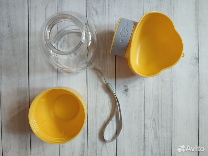 Поилка для собак, с отсеком для корма Новая