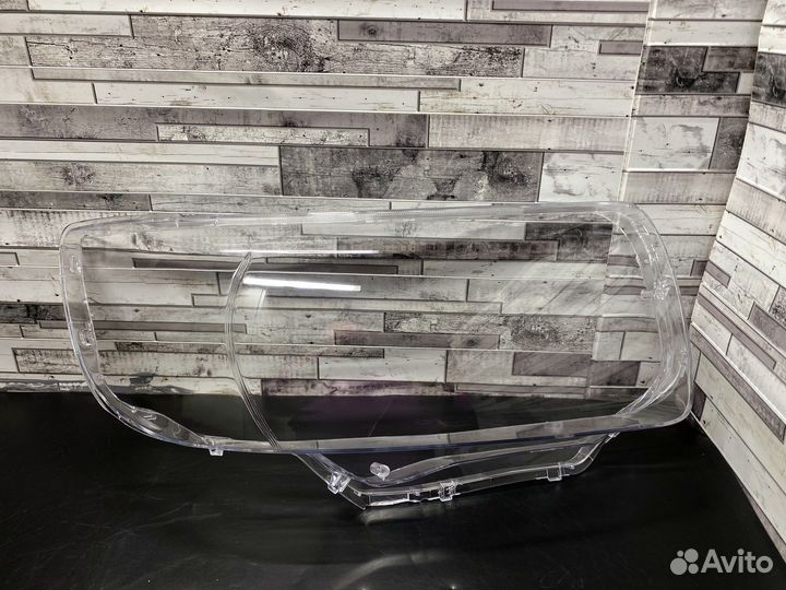 Стекло фары Subaru Forester SG рест (2005-2008) L