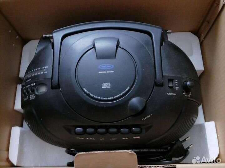 Магнитофон LG