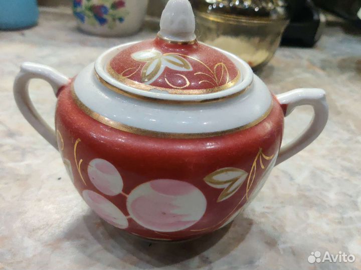 Части сервизов Слива Вербилки и Тюльпаны Дулево