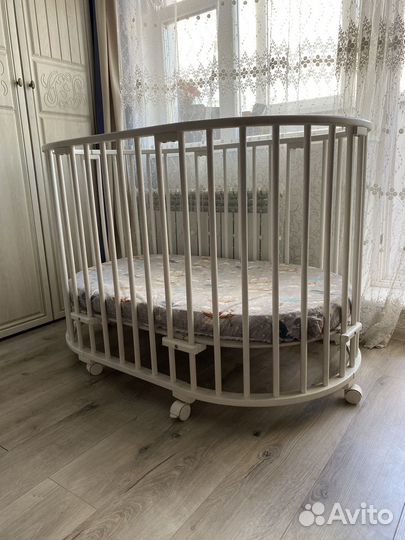 Кроватка трансформер круглая овальная детская