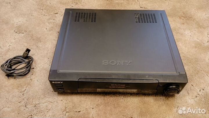 Видеомагнитофон sony