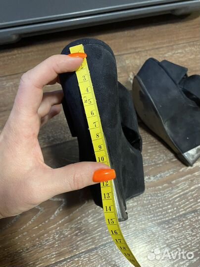 Шлепанцы на платформе