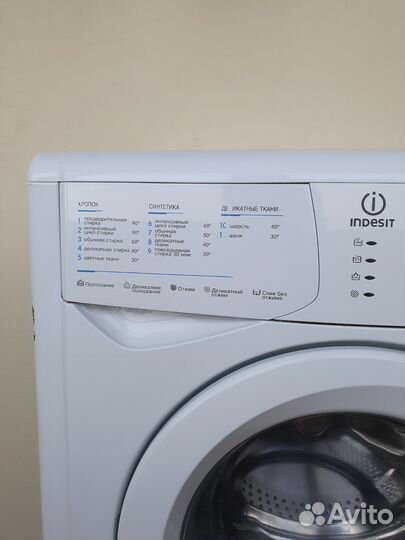 Стиральная машина бу Indesit wisl 102