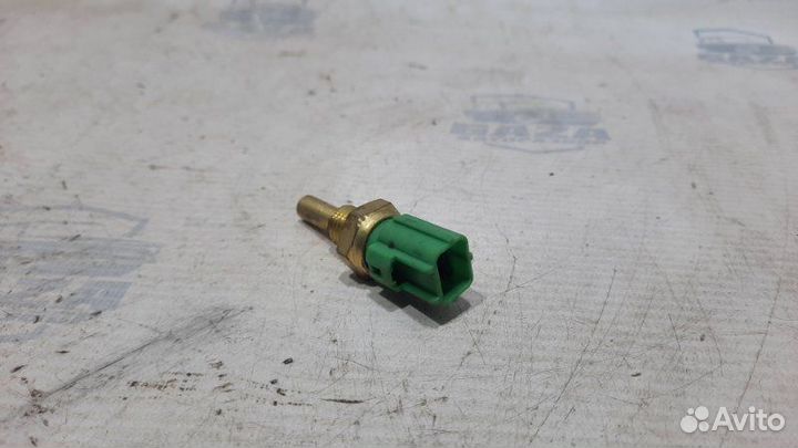 Датчик температуры Toyota Camry Prominent 4VZ-FE