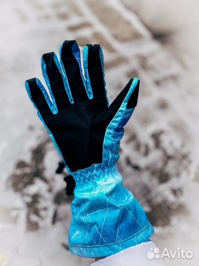 Перчатки на мембране