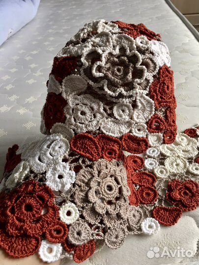 Женские шапка и шарф