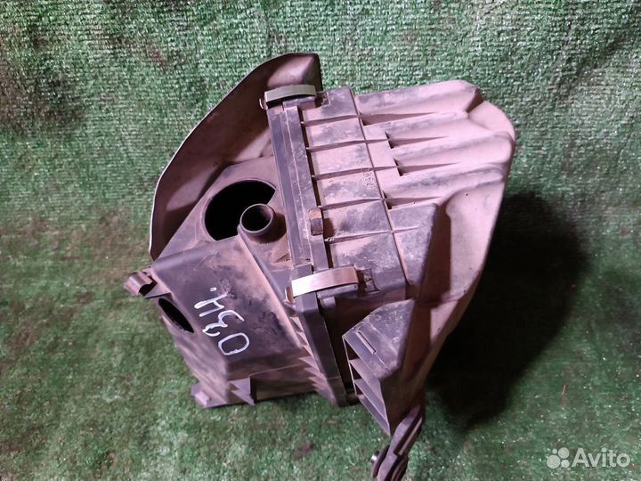 Корпус воздушного фильтра Volkswagen Passat B5 рес