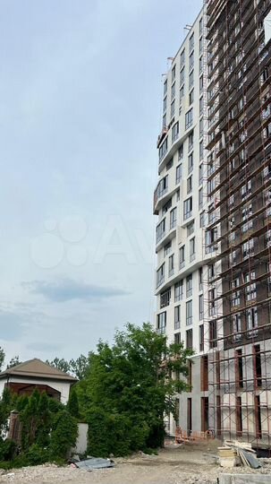 2-к. квартира, 77 м², 6/15 эт.