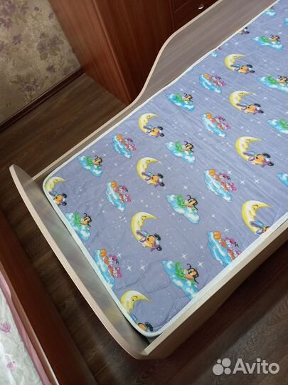 Детская кровать от 3 лет с бортиками, с матрасом