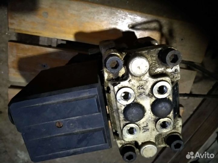 Абс и блок управления для ауди 100