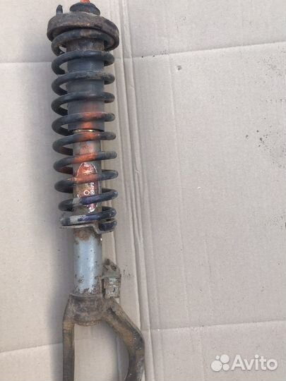 Передняя правая стойка Rover 400