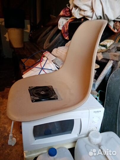 Кресло пластиковое для лодки