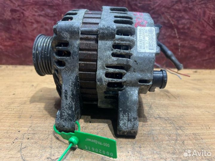 Генератор Mitsubishi Pajero 3 4M41 -3.2 дизель б/у