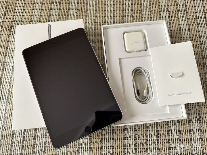 iPad mini 4 128gb cellular