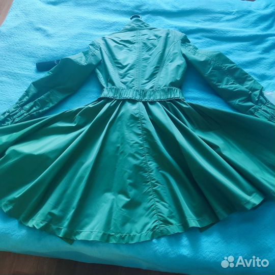 Плащ женский 42 размера