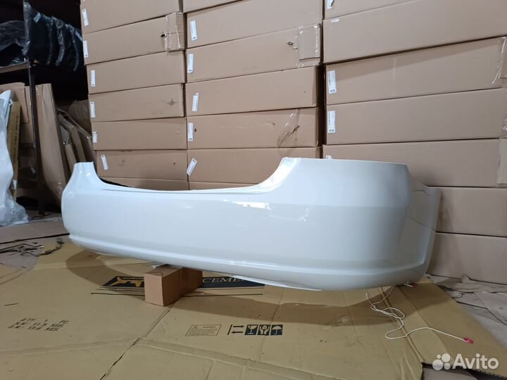 Бампер задний volkswagen polo белый - C9A