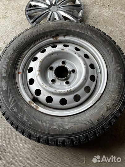 R15 Dunlop SP Winter Ice 03 195/65, PCD 5x114.3 DIA 67.1