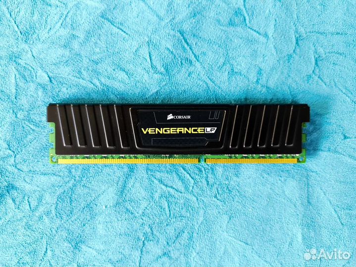 Опер. память DDR3 4Gb 1600MHz Corsair Vengeance