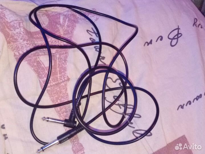 Электрогитара