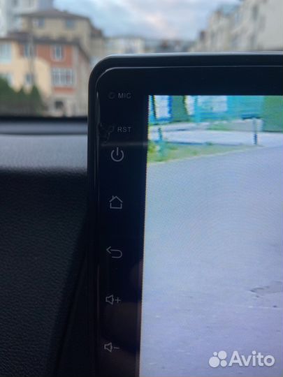 Планшет Андроид на автомобиль