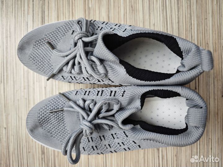 Кроссовки детские