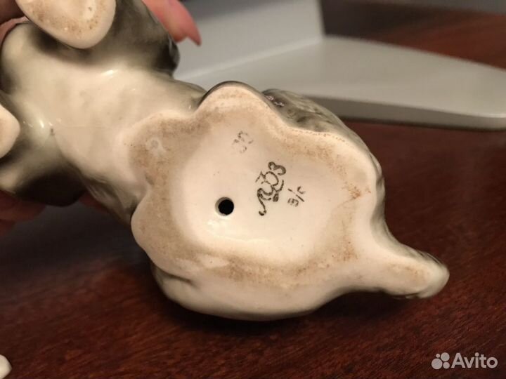 Статуэтка собака