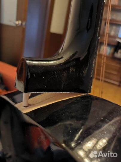 Акустическая гитара сломанная