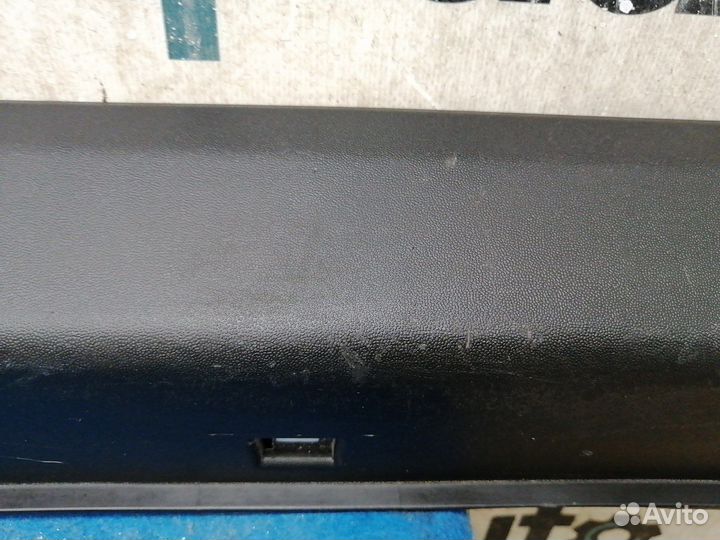 Накладка порога правая 87752-B8000 Hyundai Santa