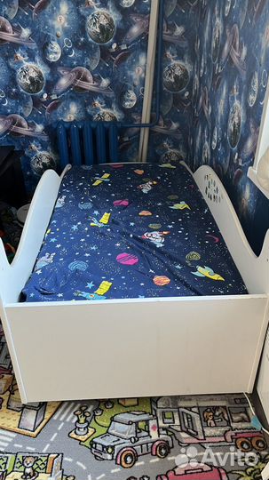 Кровать машина