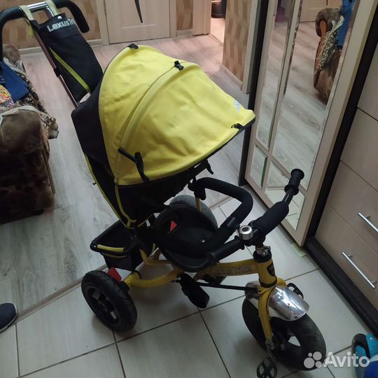 Детский трёх колесный велосипед с ручкой бу