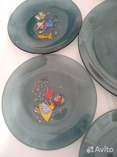 Комплект тарелок для десерта