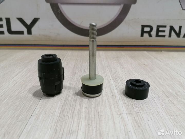 Стойка стабилизатора Renault sandero 2 Лев, Прав