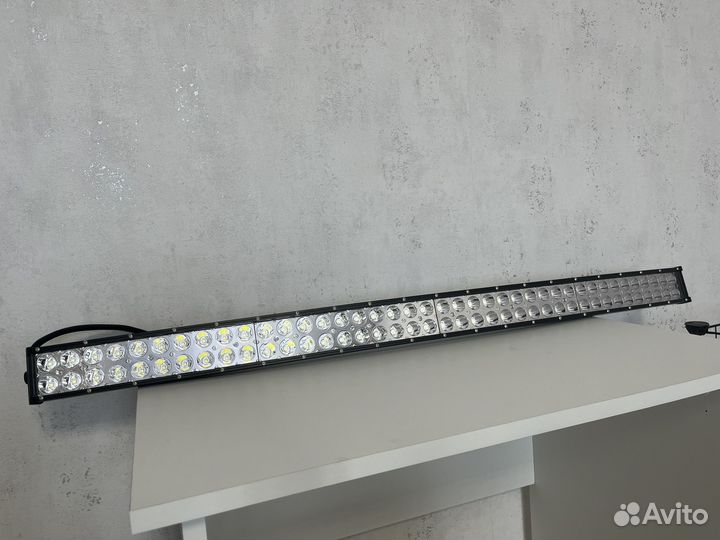 Балка прожектор на крышу авто изогнутая