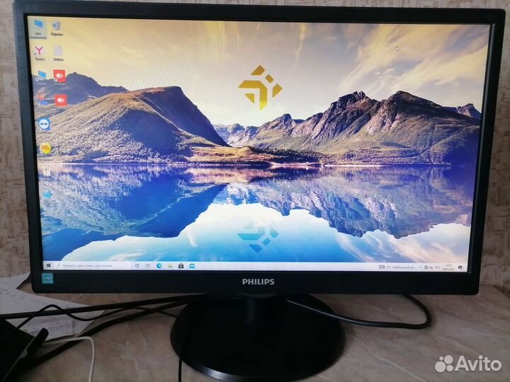 Монитор Philips 223V5L