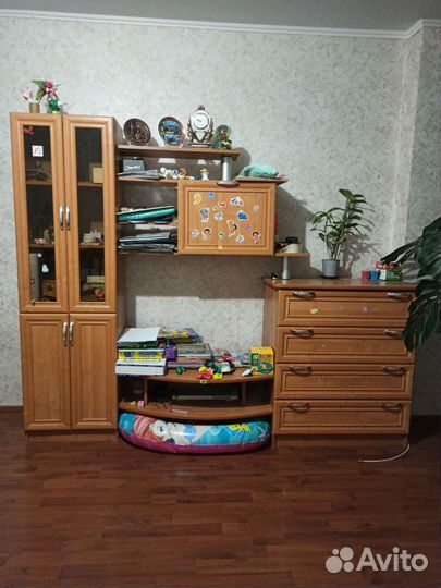 Стенка в гостиную