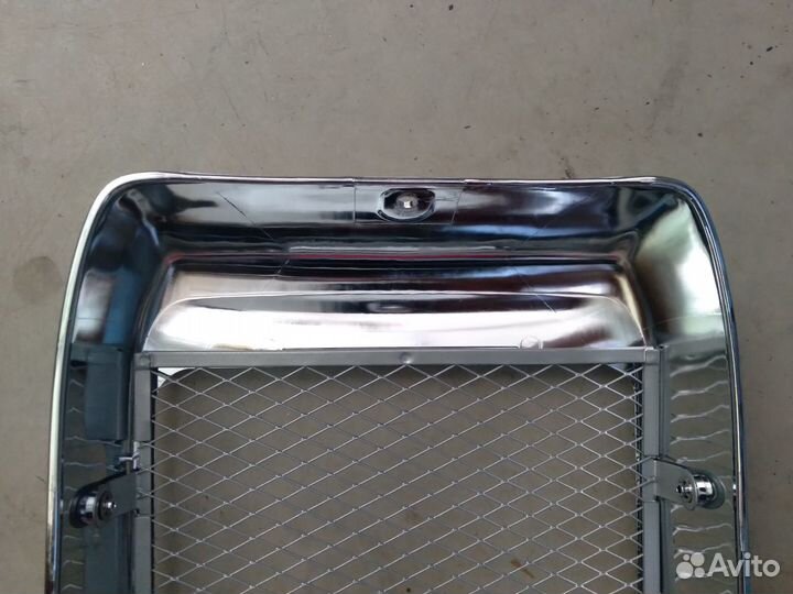 Накладка на радиатор Triumph Thunderbird Storm