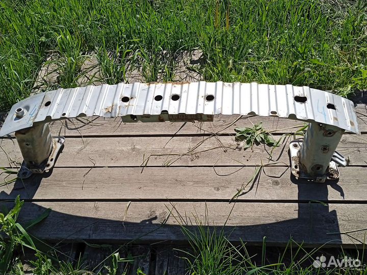 Ford Focus 2 2005-2011 Усилитель переднего бампера