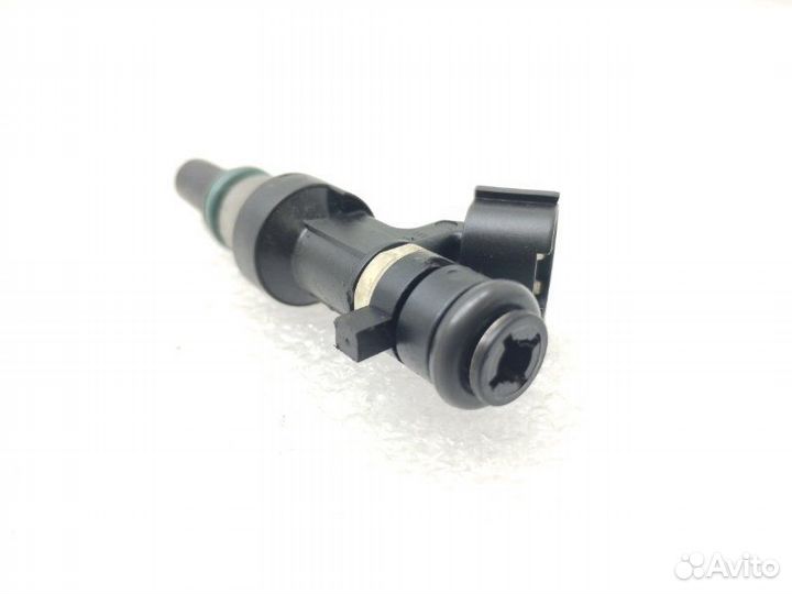 Форсунка топливная Nissan Note E12 1.2 hrde 2014