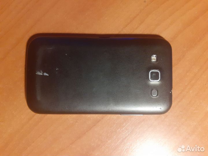 Samsung Galaxy Win GT-I8552, 8 ГБ