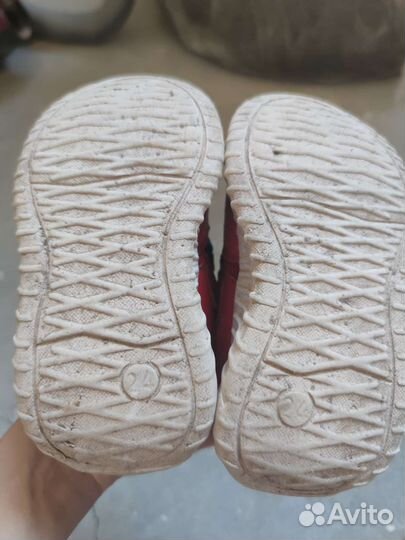 Кроссовки 24