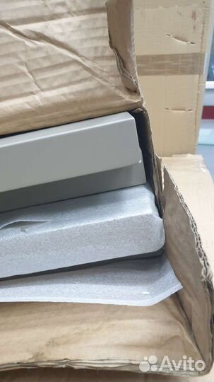 Полка деревянная окрашенная