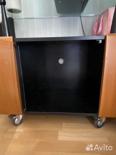 Тумба под телевизор